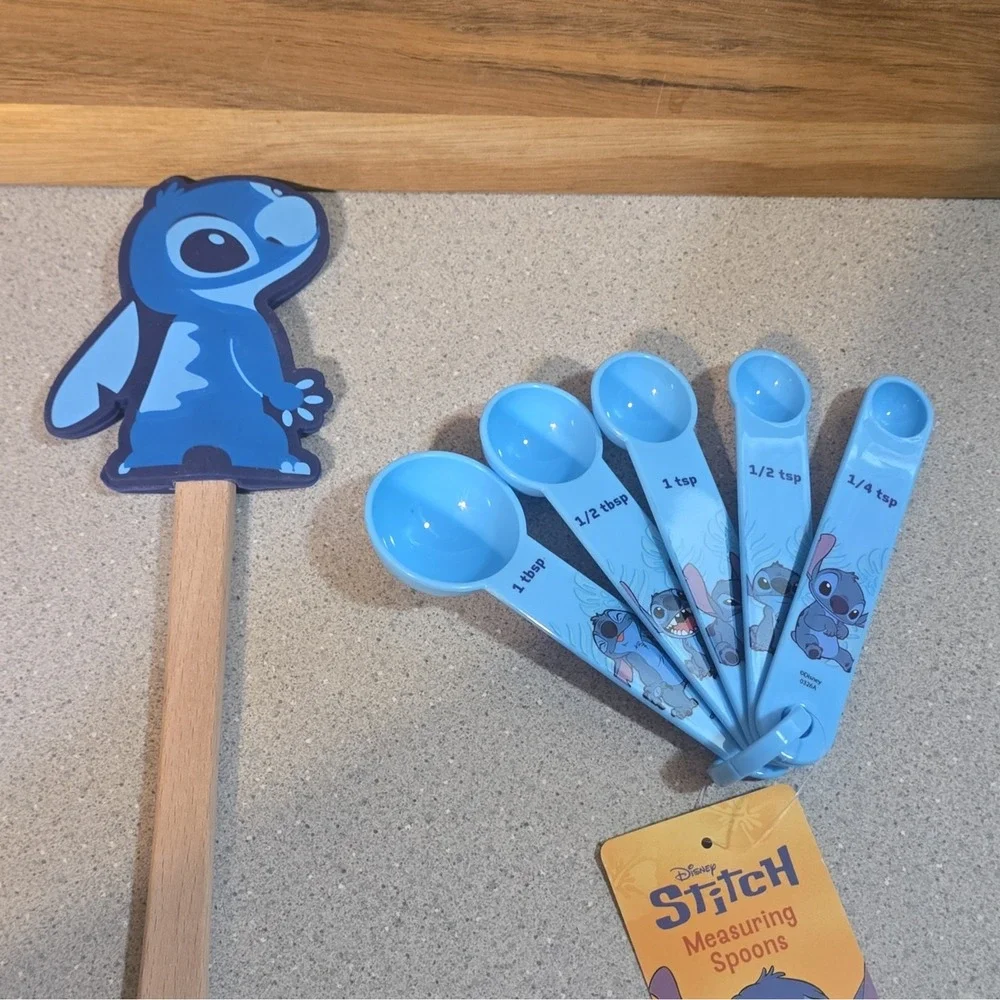 13 Piece Disney Stitch Kitchen Accessory Bundle, Spatula, Meal Prep, Sponge Etc